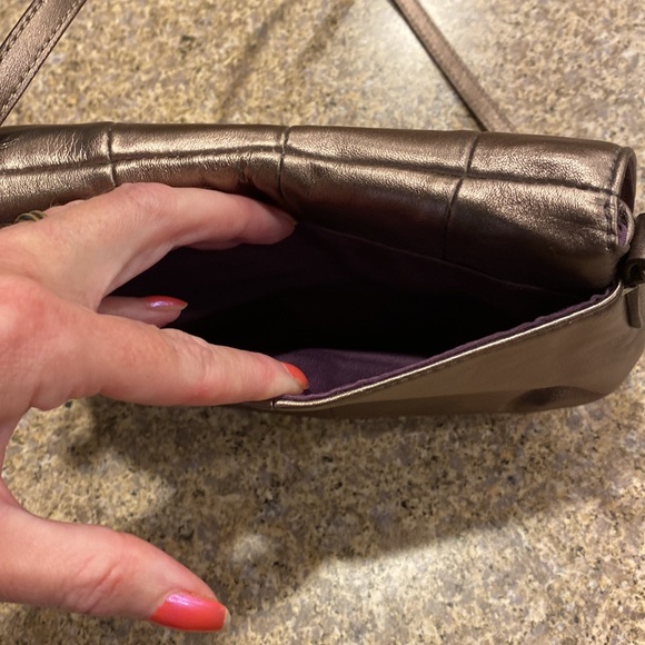 Coach Crossbody Leather Small Bag The Color is Possibly a Bronze or a Gold Color - Picture 9 of 17